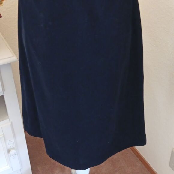 Jaclyn Smith Draped Neck Velvet Dress - Picture 4 of 10